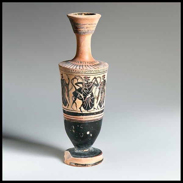 Attic black-figure lekythos, about 480 BCE: Peleus seizes the draped sea-goddess Thetis between two onlookers