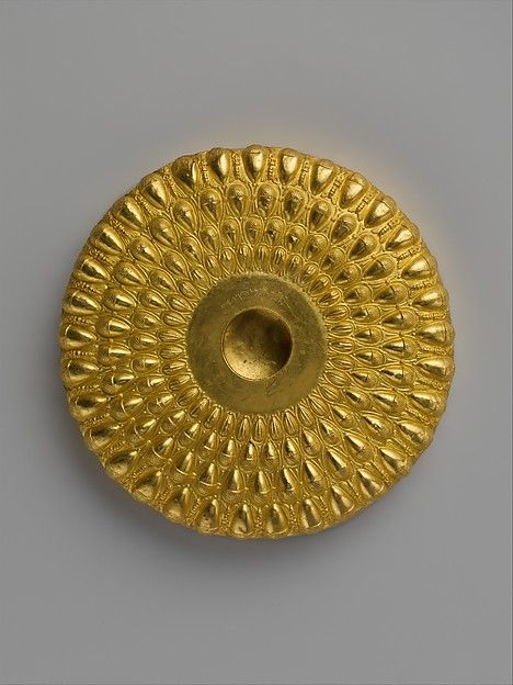 Gold phiale (libation bowl). Greek, 4th–3rd century BCE, Gold